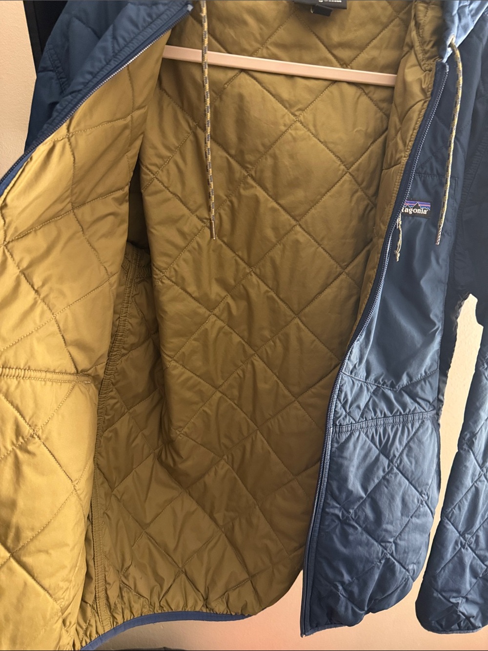 Patagonia Navy Quilted Hooded Puffer Jacket with Yellow Drawcords - Picture 4 of 4